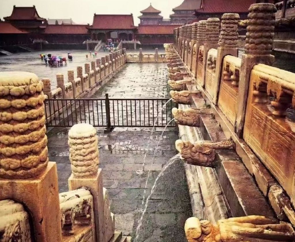 Ancient plumbing protects Forbidden City from Beijing floods BBC News