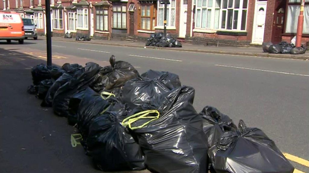 Rubbish piles up in Birmingham as dispute continues