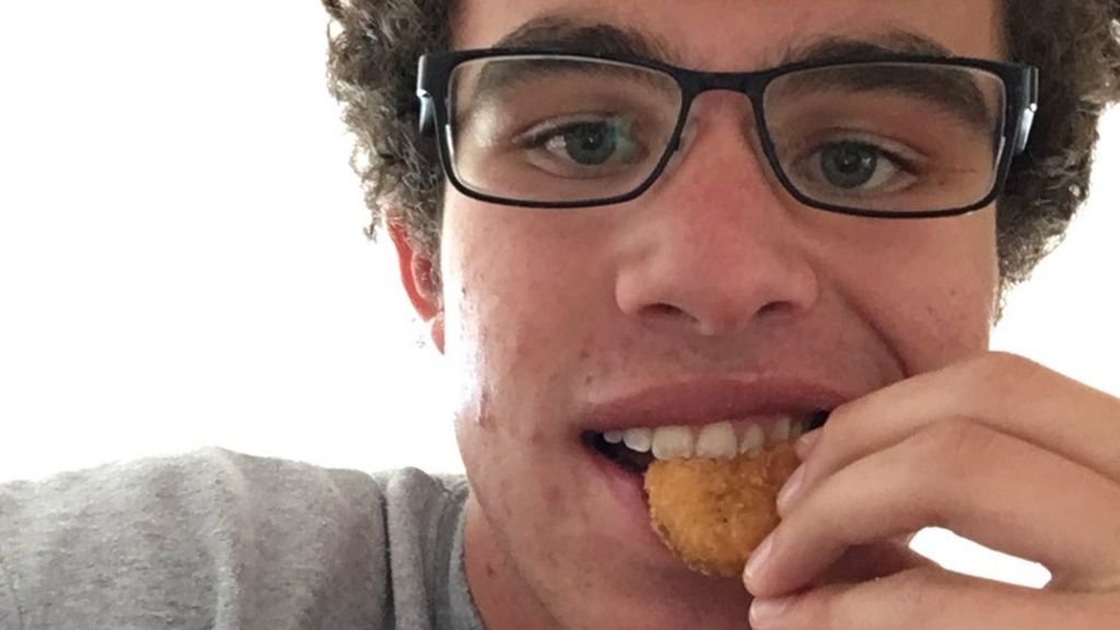 Chicken nugget tweet breaks Twitter record BBC News