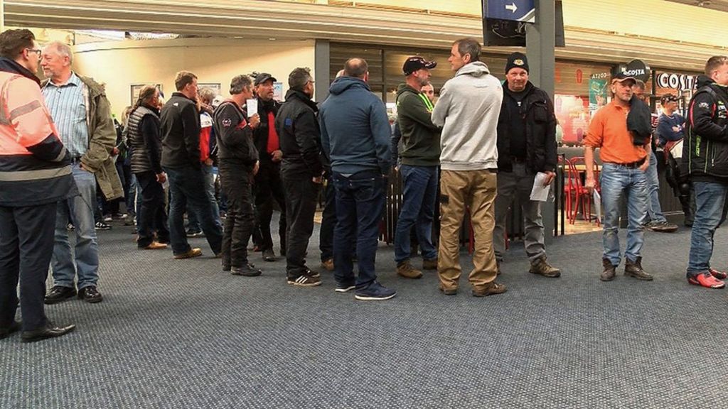 Isle of Man TT: Majority of stranded fans have travelled
