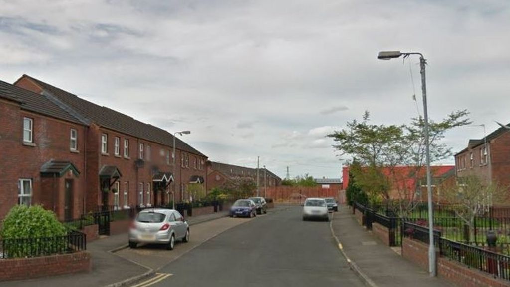 Man injured in east Belfast arson attack - BBC News