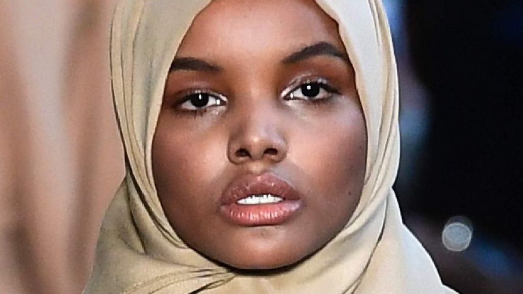 Us Somali Model Halima Aden My Hijab Is My Crown Bbc News 