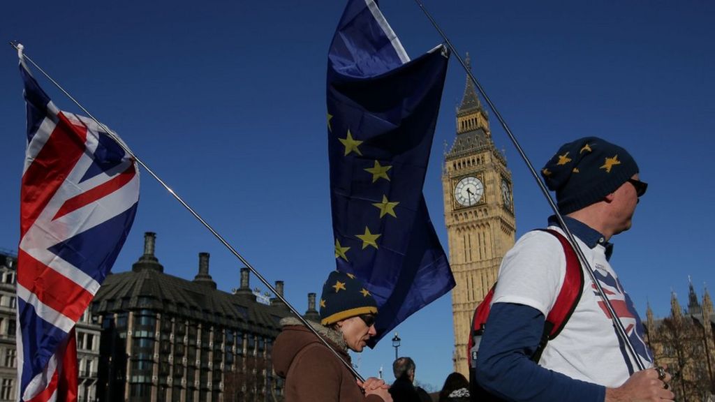 Brexit committee warns of impact of no deal being reached