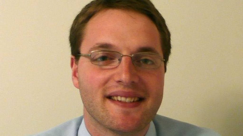 Bury North Lib Dem candidate says 'vote Labour instead'