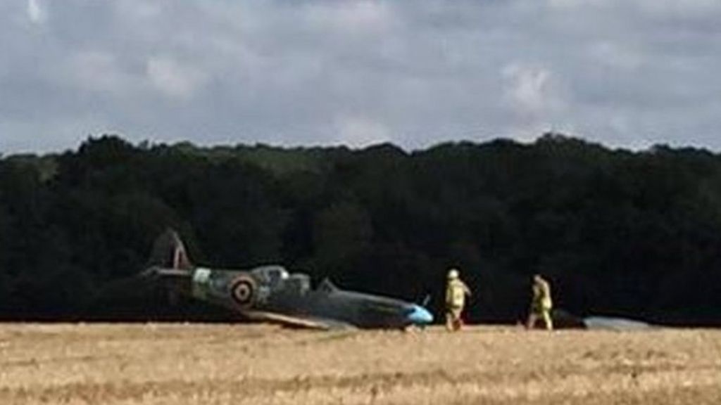 Spitfire plane crashlands in Kent field BBC News