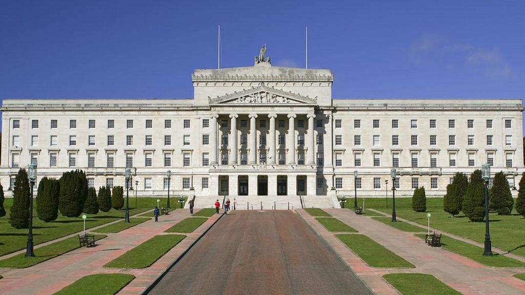 NI Assembly election: Counting process set to begin - BBC News