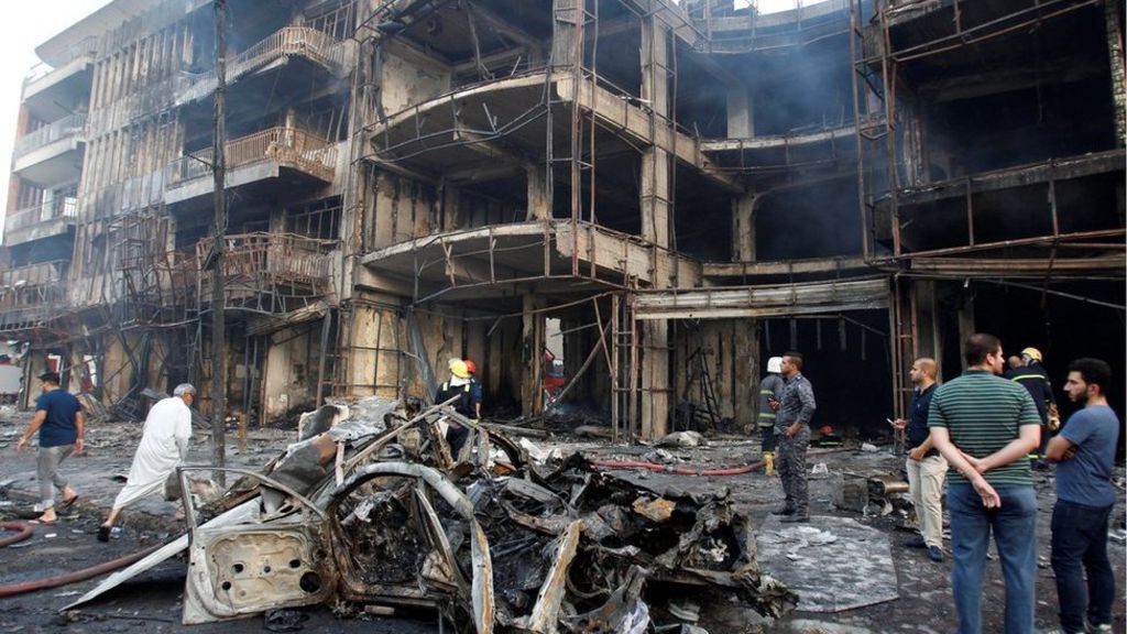 Iraq violence: IS bombing kills 125 Ramadan shoppers in Baghdad