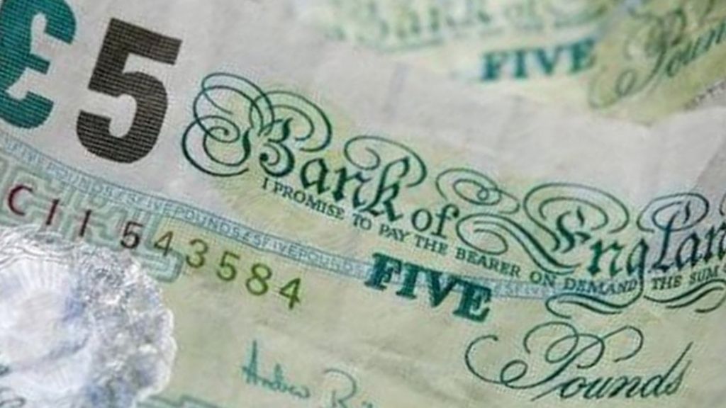 Deadline to dig out old paper £5 notes