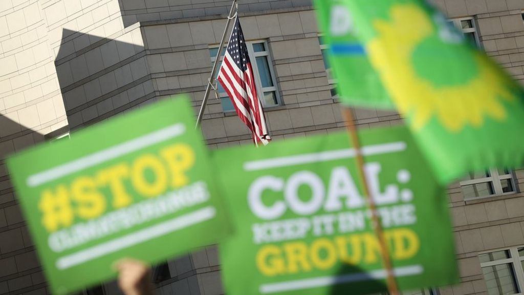 Juncker rejects US climate deal re-negotiation