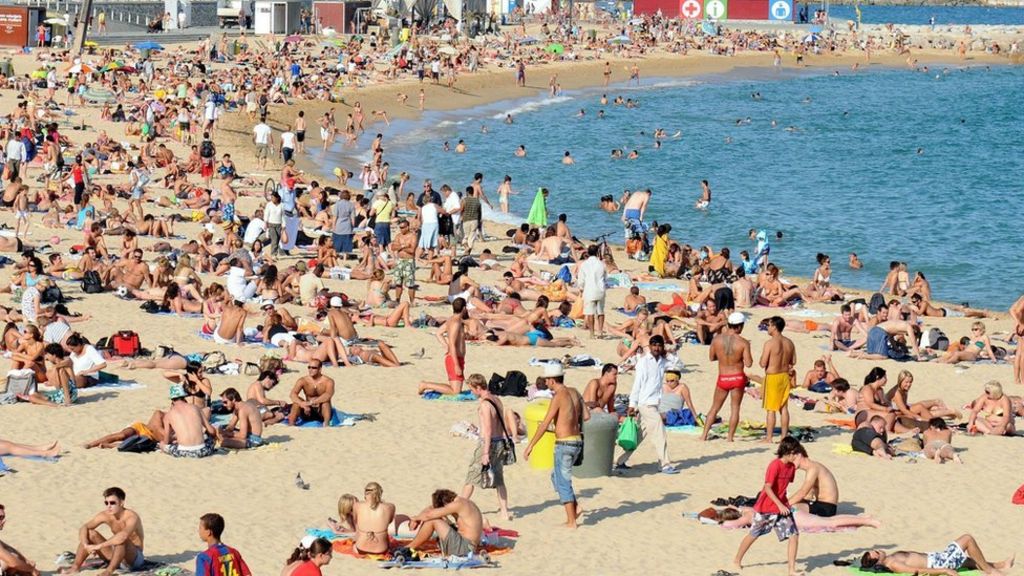 Young people 'most likely to go abroad without insurance' - BBC News - BBC News