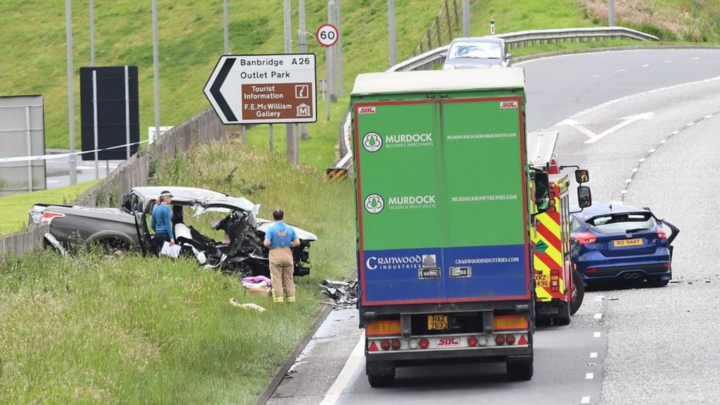 Man dies following Banbridge crash
