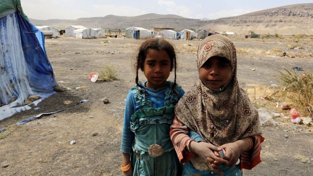 In pictures: Yemen's displaced women and girls - BBC News