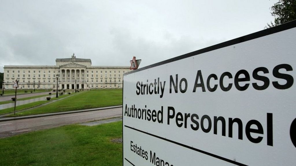 Stormont talks: Brokenshire to 'reflect' amid ongoing deadlock