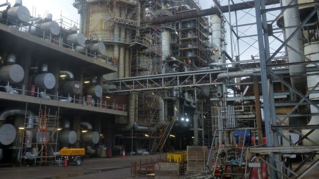 Oil refinery fined £1.65m over blast in Ellesmere Port