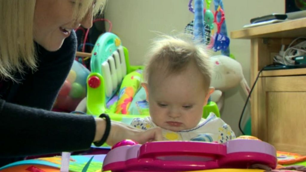 Stormont vacuum 'impacting child heart services'