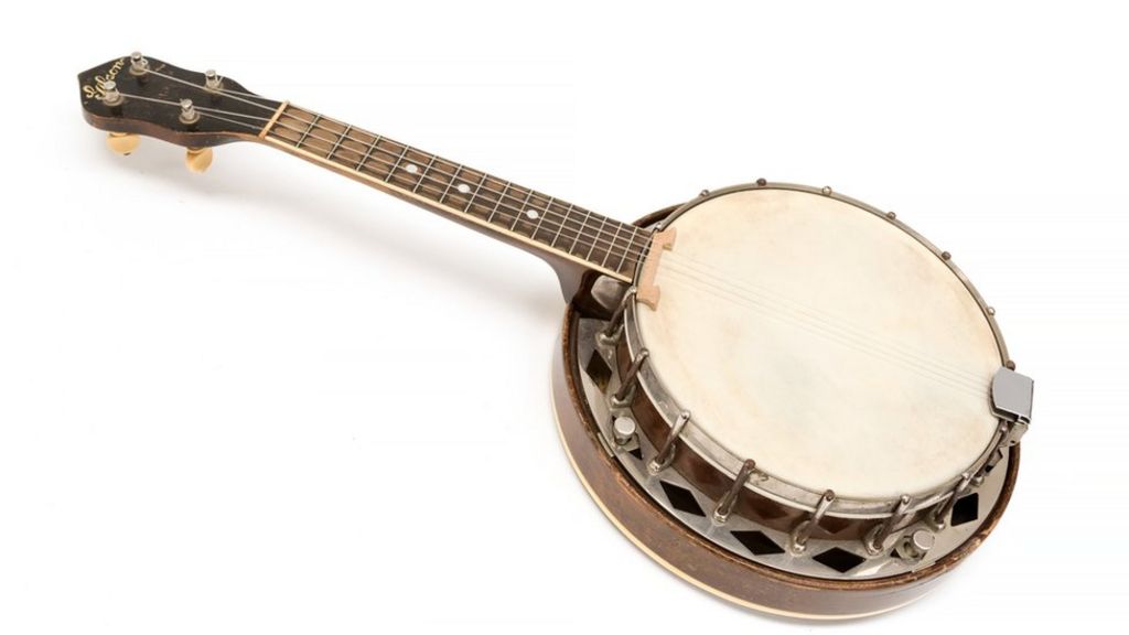 George Formby's banjo ukulele to be sold at auction