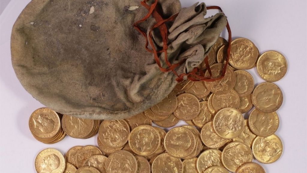 Shropshire piano gold coin hoard declared treasure - BBC News
