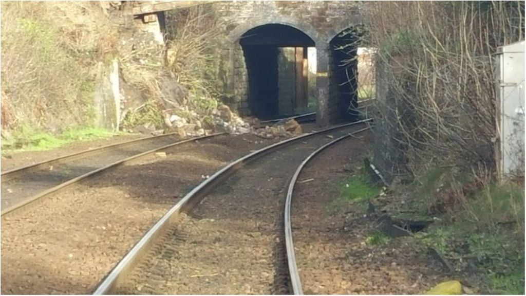 Queen Street rail services resume after landslip