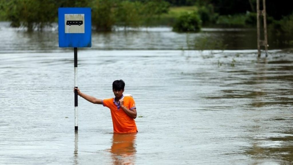 Sri Lanka floods: Nearly 500,000 displaced as death toll rises