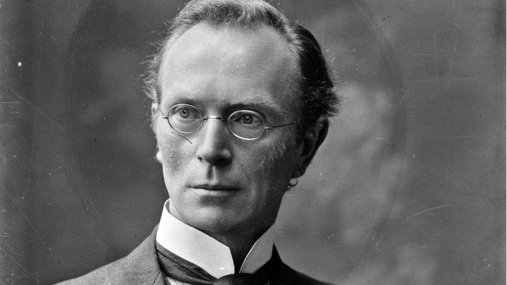 Mac Néill remembered