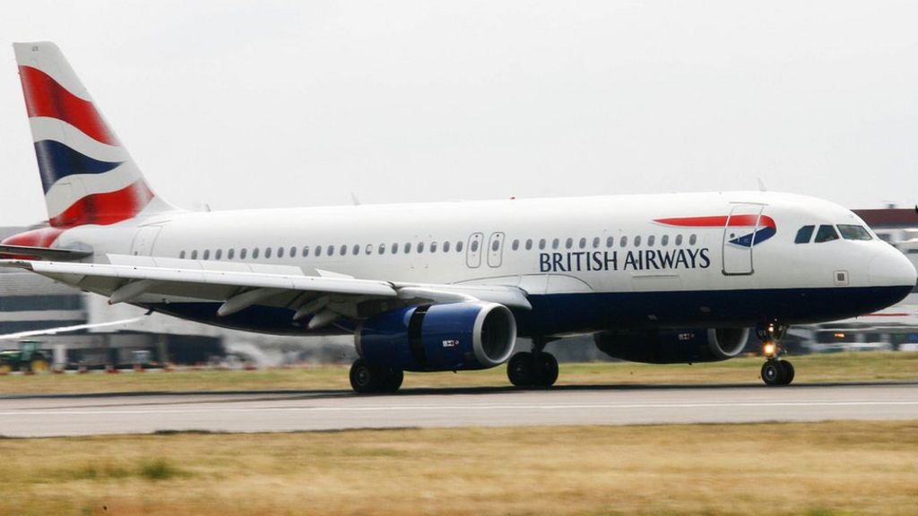 'Drone' hits British Airways plane approaching Heathrow Airport - BBC News