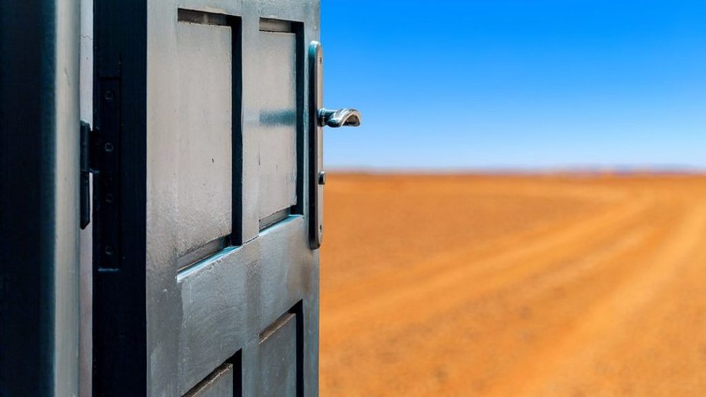 The man who writes dreams and delivers them to your door