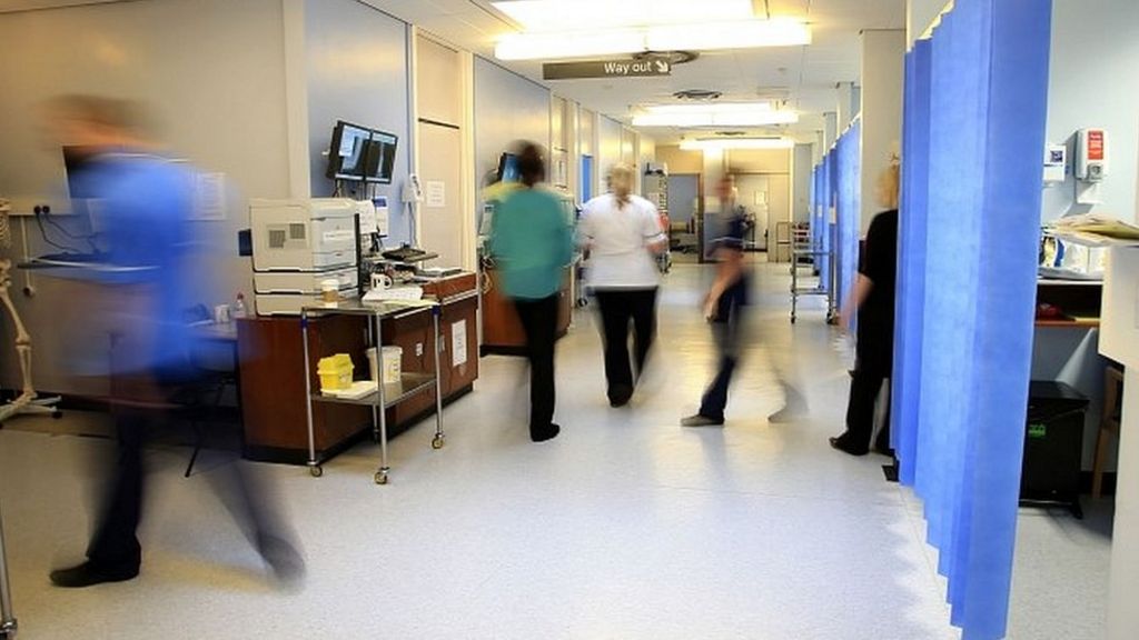 Hammond says UK must 'hold nerve' over public pay