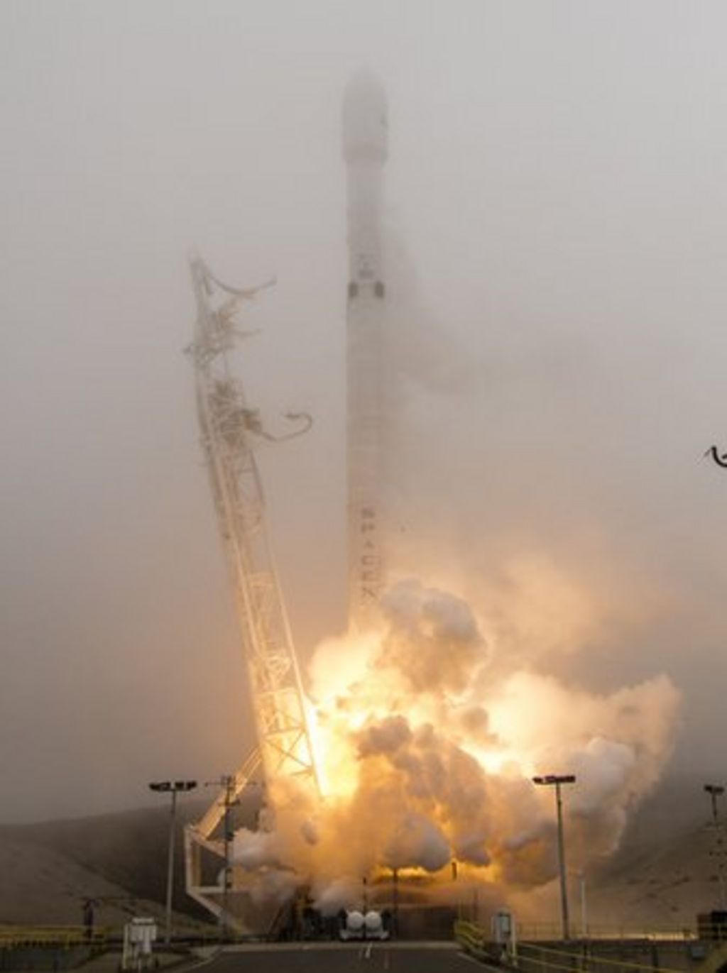 SpaceX completes launch and landing double bill