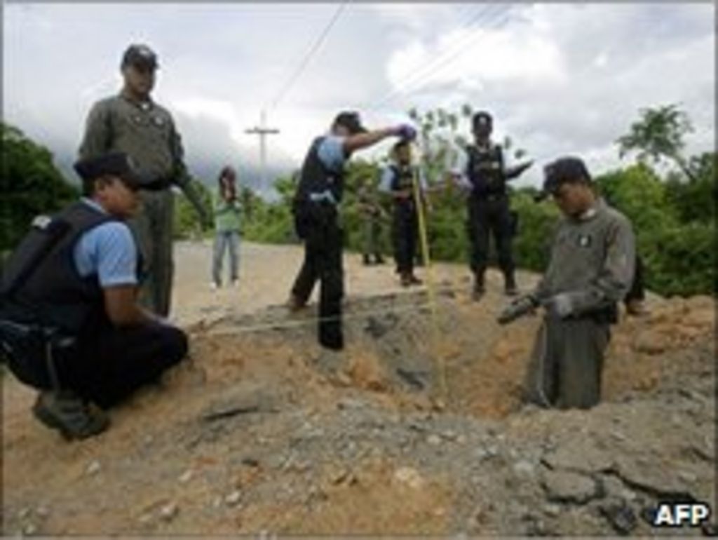 thai insurgency Bannang sata, thailand -- under the cover of darkness, thai soldiers and paramilitary troops are raiding remote stretches of thailand's southernmost p. thai insurgency Bannang sata, thailand -- under the cover of darkness, thai soldiers and paramilitary troops are raiding remote stretches of thailand's southernmost p.