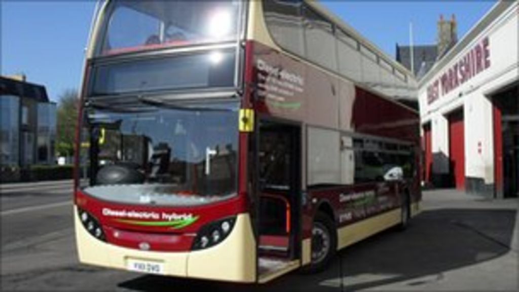 Hull's new fleet of fuelefficient buses hit the road BBC News
