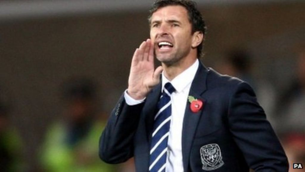 Wales football manager Gary Speed has died, aged 42 - BBC News