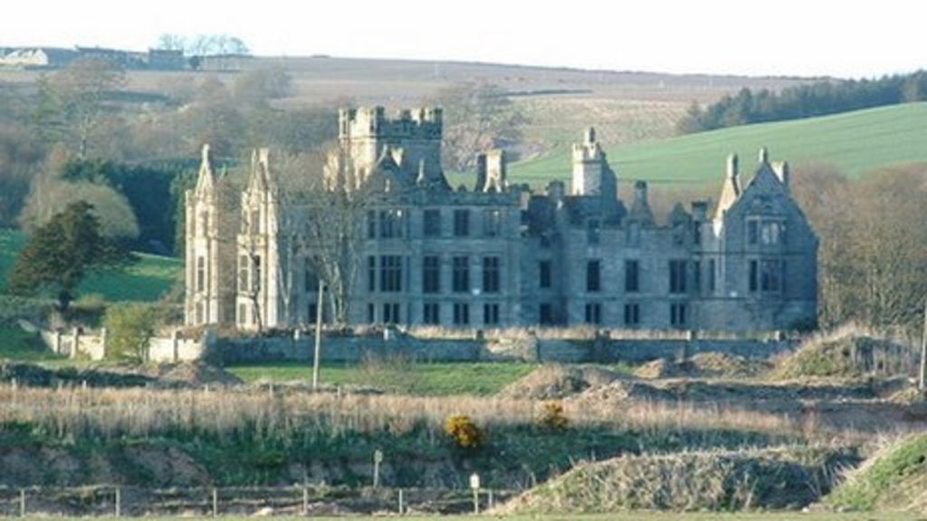 Farmer buys former Barclay estate in Aberdeenshire BBC News
