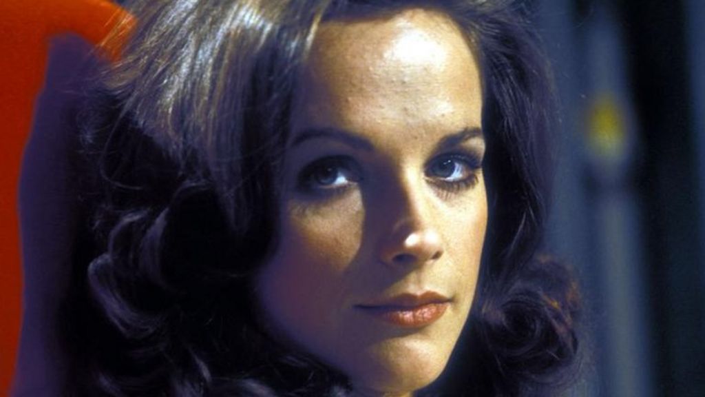 Doctor Who actress Mary Tamm dies - BBC News