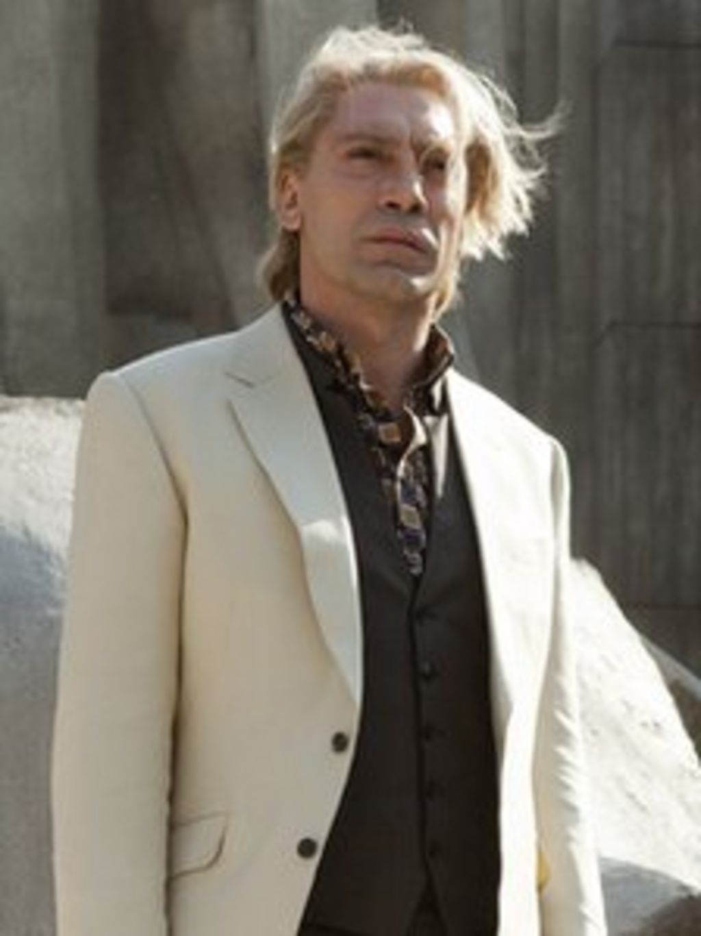 Javier Bardems Blond Bond Villain Unveiled Bbc News