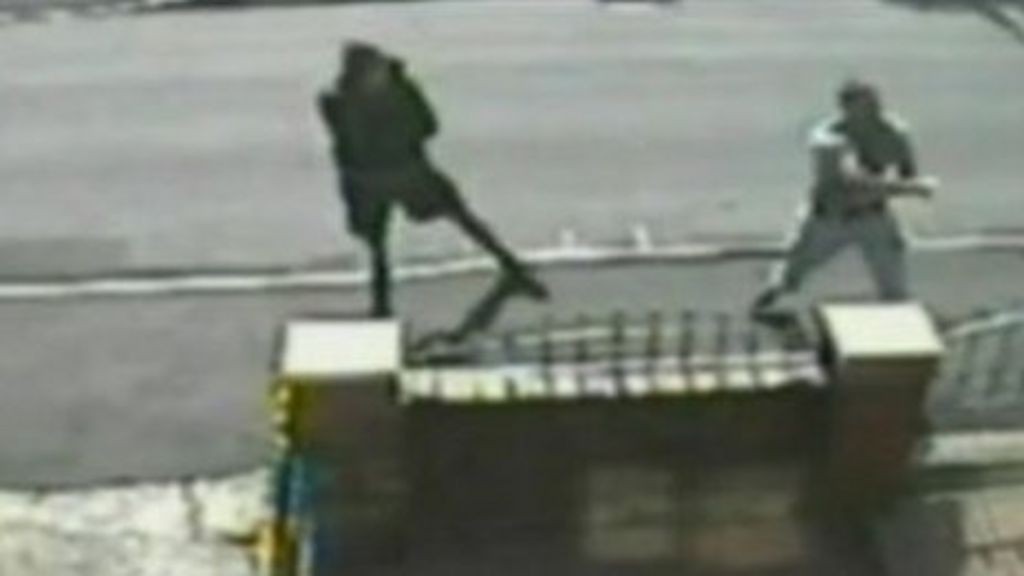 CCTV shows grenade attack linked to Droylsden murder - BBC News