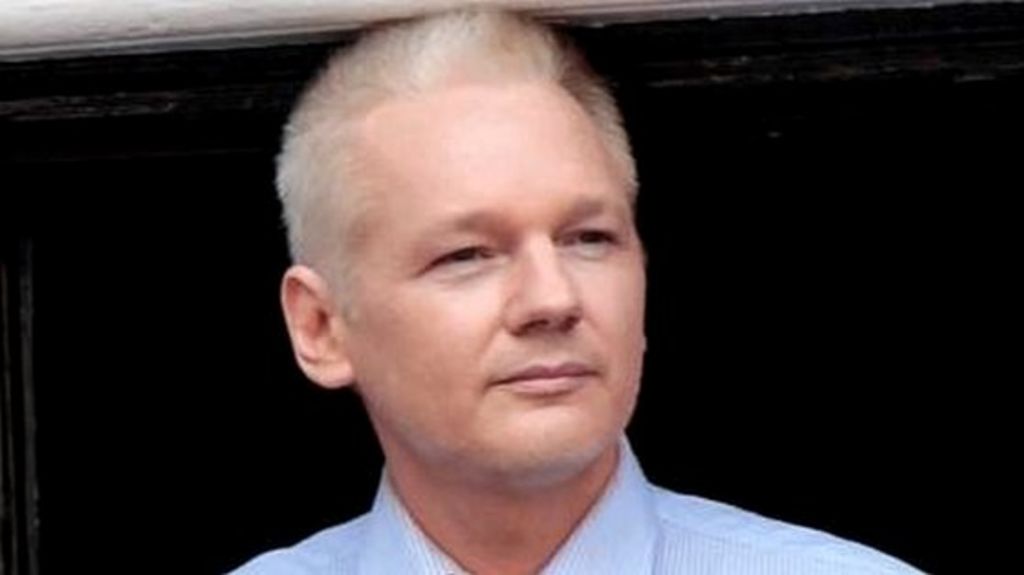 Julian Assange to make 'balcony speech' from Ecuador 