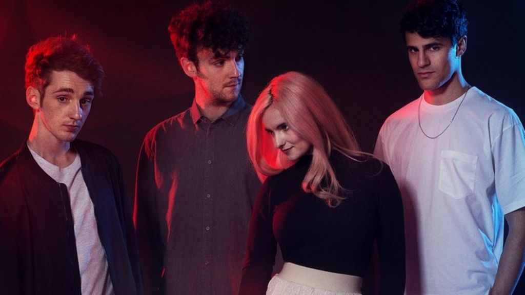 Clean Bandit: A classical approach to pop music - BBC News