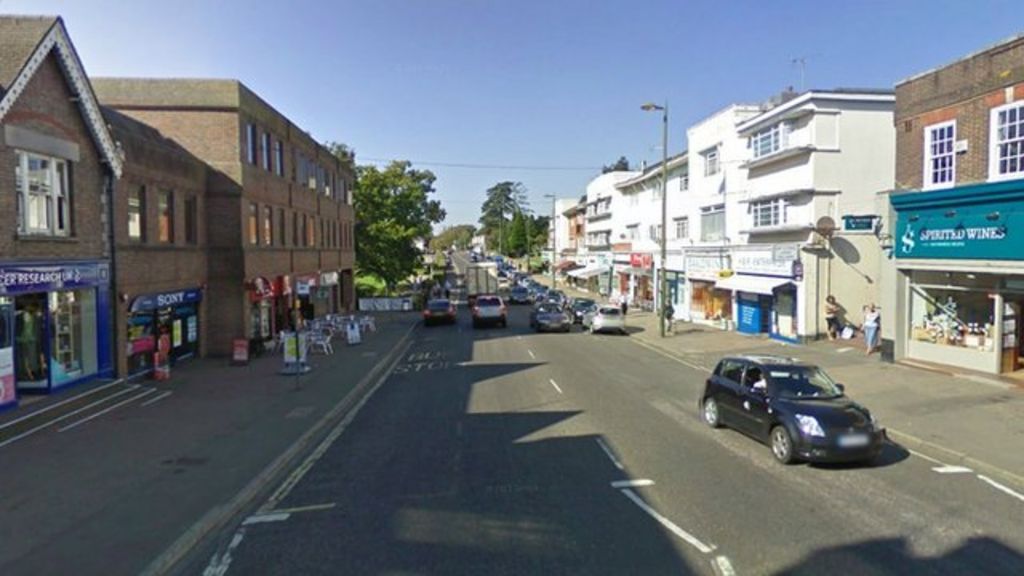 Haywards Heath drivers 'ignoring oneway system' BBC News