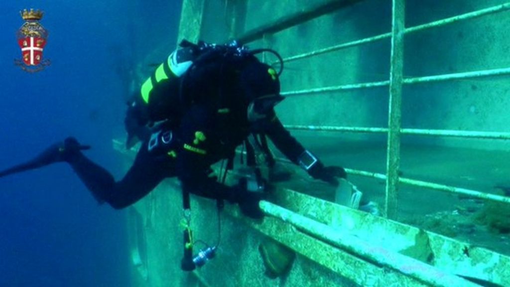 Costa Concordia: Police Release Underwater Footage Of Wreck - BBC News