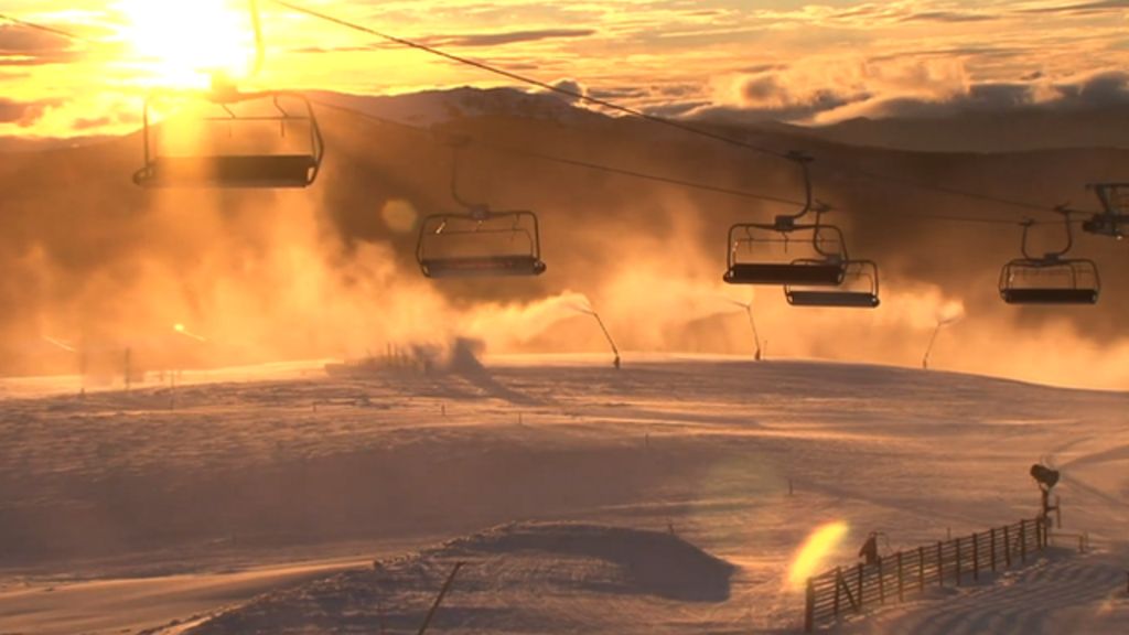 artificial snow on slopes of hotter australia bbc news artificial snow on slopes of hotter australia bbc news