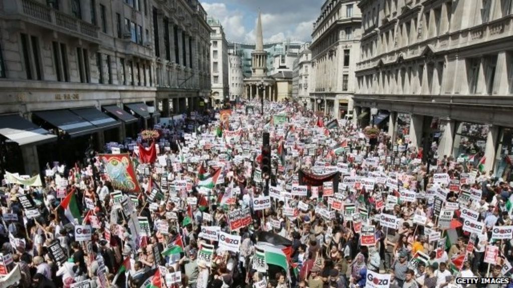 Tens Of Thousands Of Protesters March In London For Gaza Bbc News 