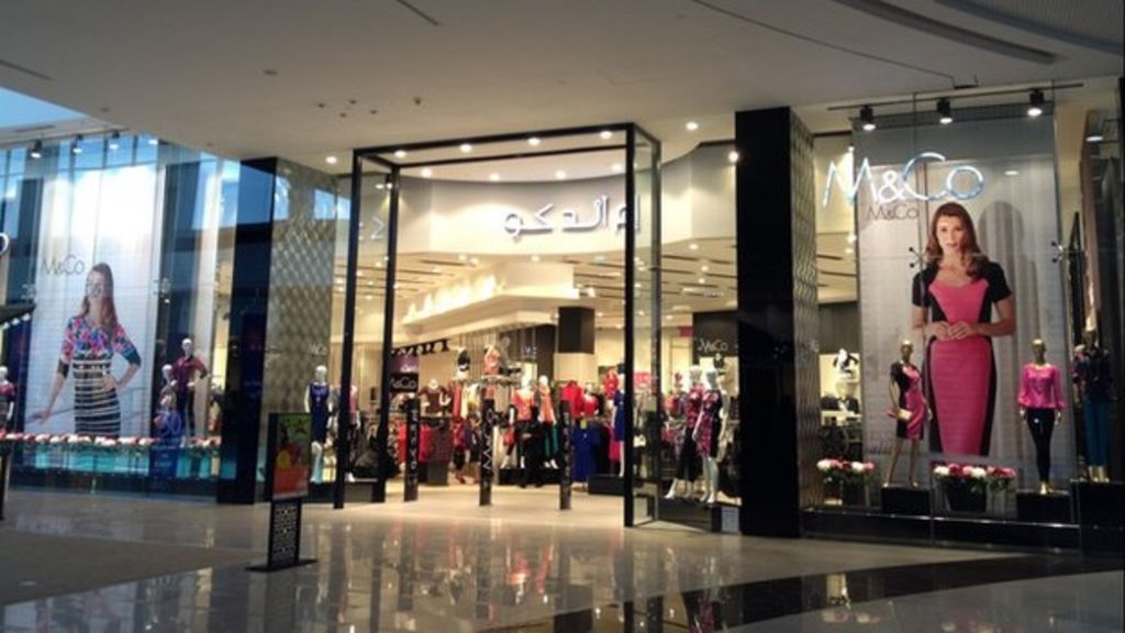 Магазины дубая сайты. Lanvin Dubai Mall одежда. Dubai Mall магазины одежды. Дубай Молл одежда. Дубай магазин платья.