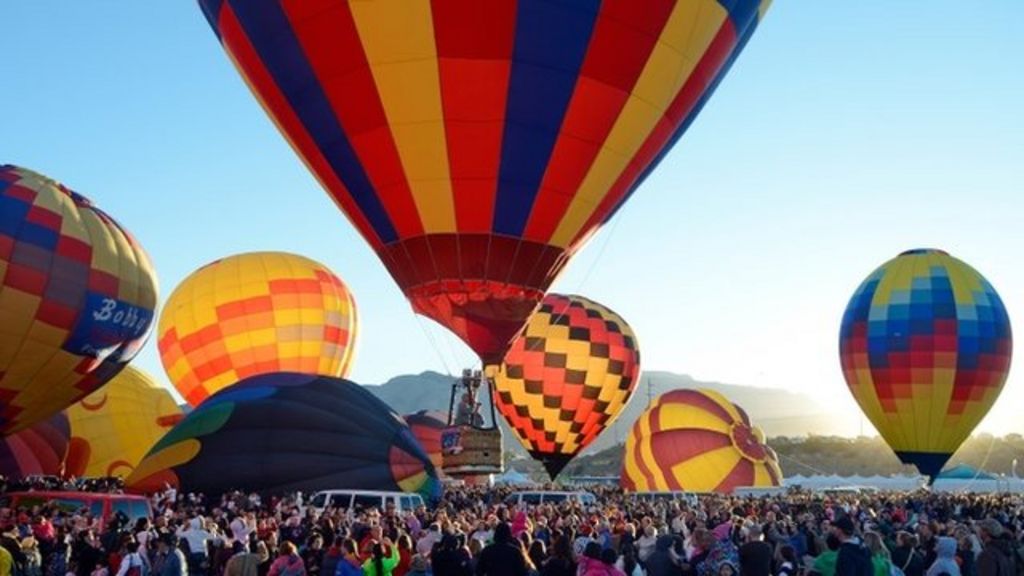 Albuquerque hot air balloon festival 'Unimaginable' sights BBC News