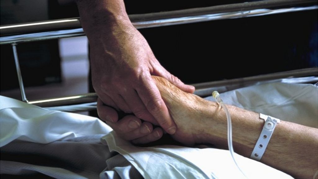'Do not resuscitate' patient controversy BBC News