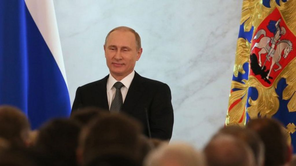 Putin Ratchets Up Patriotism Amid Rouble Woes Bbc News 1360