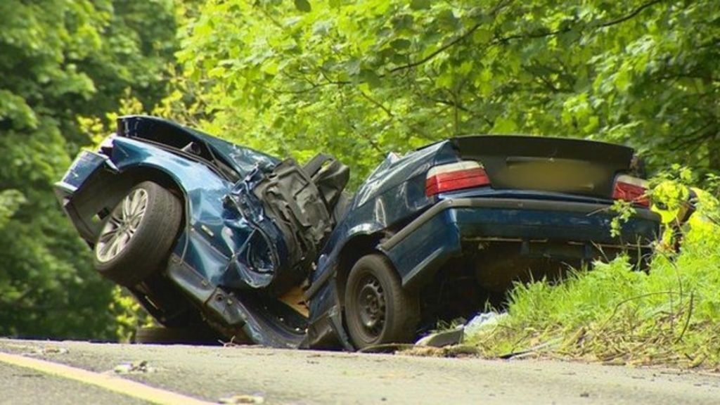 Teenager dies after car crashes into tree in Fife BBC News