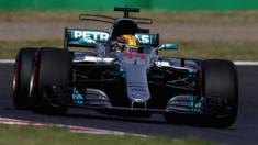 Lewis Hamilton of Great Britain driving the (44) Mercedes AMG Petronas F1 Team Mercedes F1 WO8 on track during the Formula One Grand Prix of Japan at Suzuka Circuit on October 8, 2017 in Suzuka