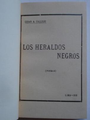 Interior del libro de poemas Los Heraldos Negros, de César Vallejo