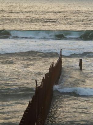 Frontera entre Tijuana y San Diego en el mar