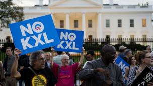 Demonstrators cheer Obama's decision to veto the Keystone XL pipeline